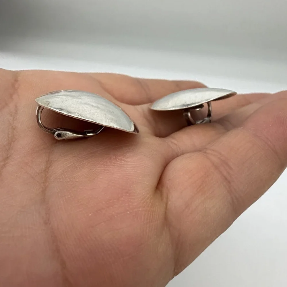 Vtg Navajo Sterling Silver Concho Earrings Modernist Hammered